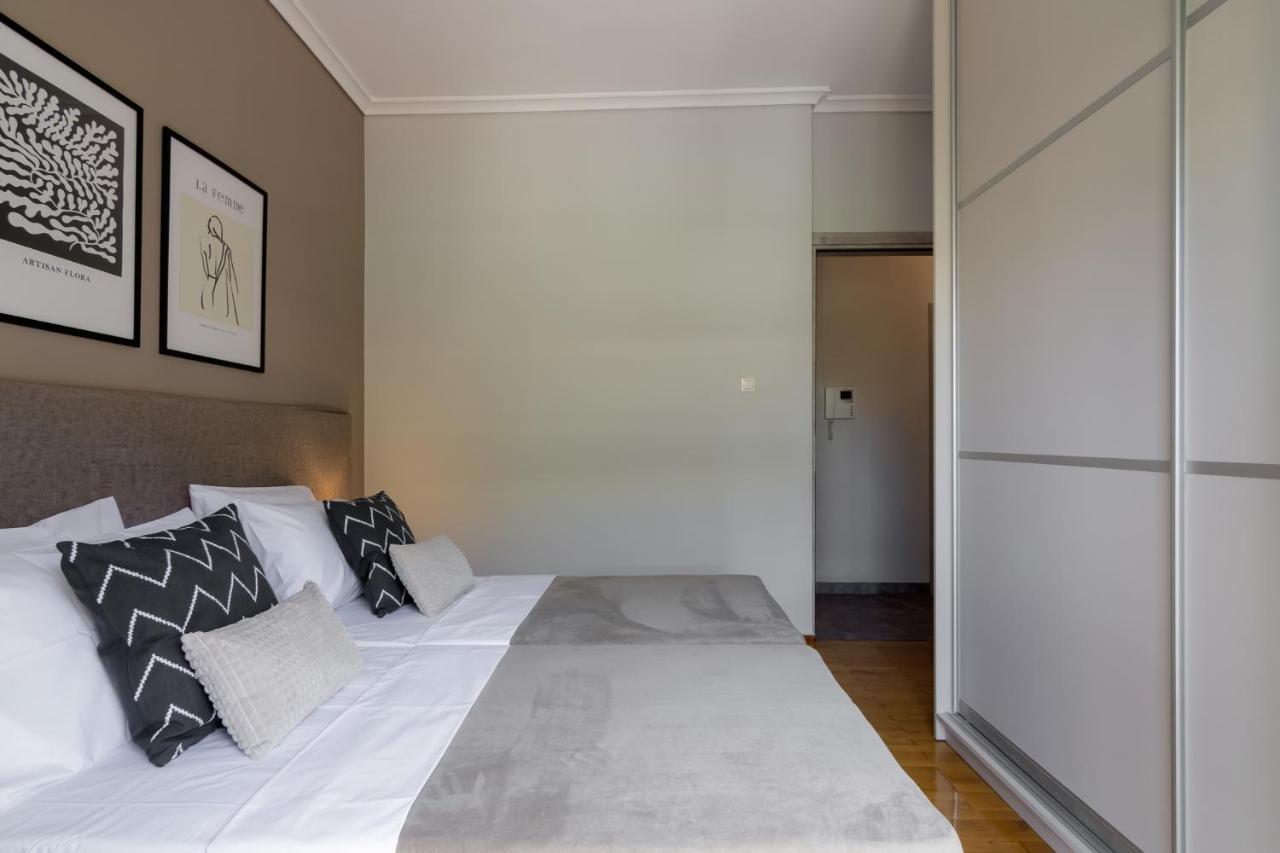 Spacious 2 Bedroom Apartment In Koukaki Атина Екстериор снимка