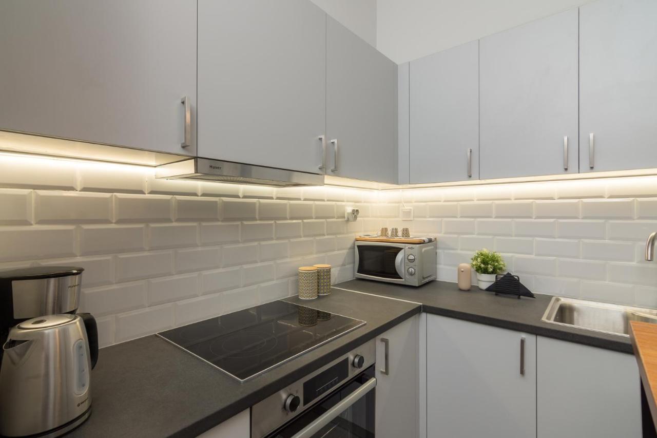 Spacious 2 Bedroom Apartment In Koukaki Атина Екстериор снимка